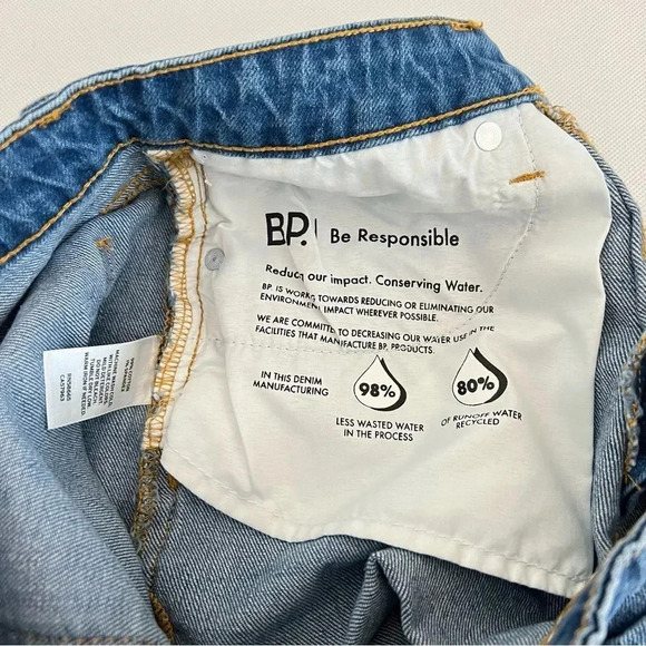 BP Mid Rise Roll Cuff Denim Shorts Authentic Blue Wash Size 26 - Picture 6 of 6